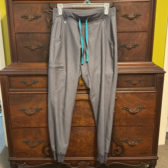 Figs Scrub pants - Picture 1 of 6